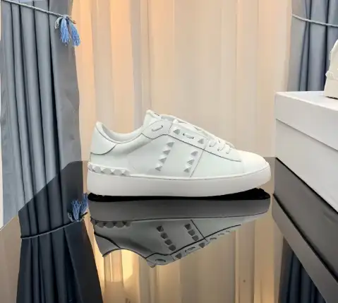 Valentino Rockstud Sneakers 7